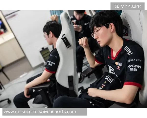 蒂华纳与洛博斯激战正酣谁能在这场对决中笑到最后